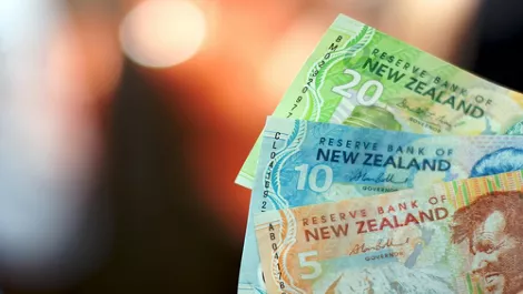 Southern Cross Cable cuts prices by 20%