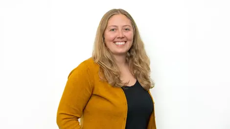 Ps natassja savidge headshot