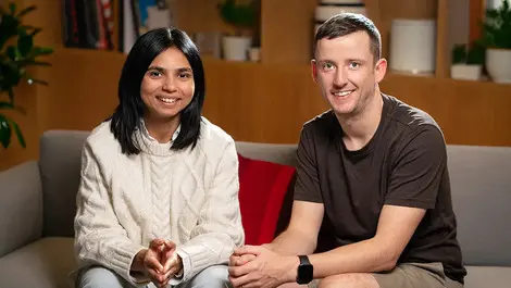 Conveyd co founders manasi kulkarni and stephen cowley2
